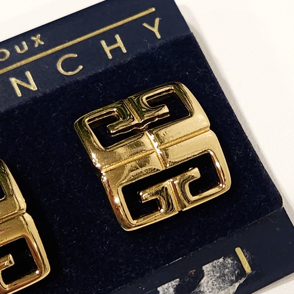 Givenchy Logo Vintage NWT Stud Earrings Gold Tone Chunky 80s Givenchy 4G Logo - Picture 4 of 15